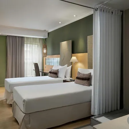 Protea Hotel By Marriott Bloemfontein Willow Lake Exterior photo