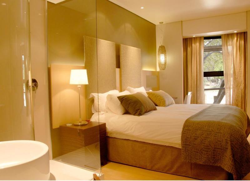 Protea By Marriott Willow Hotel 4*