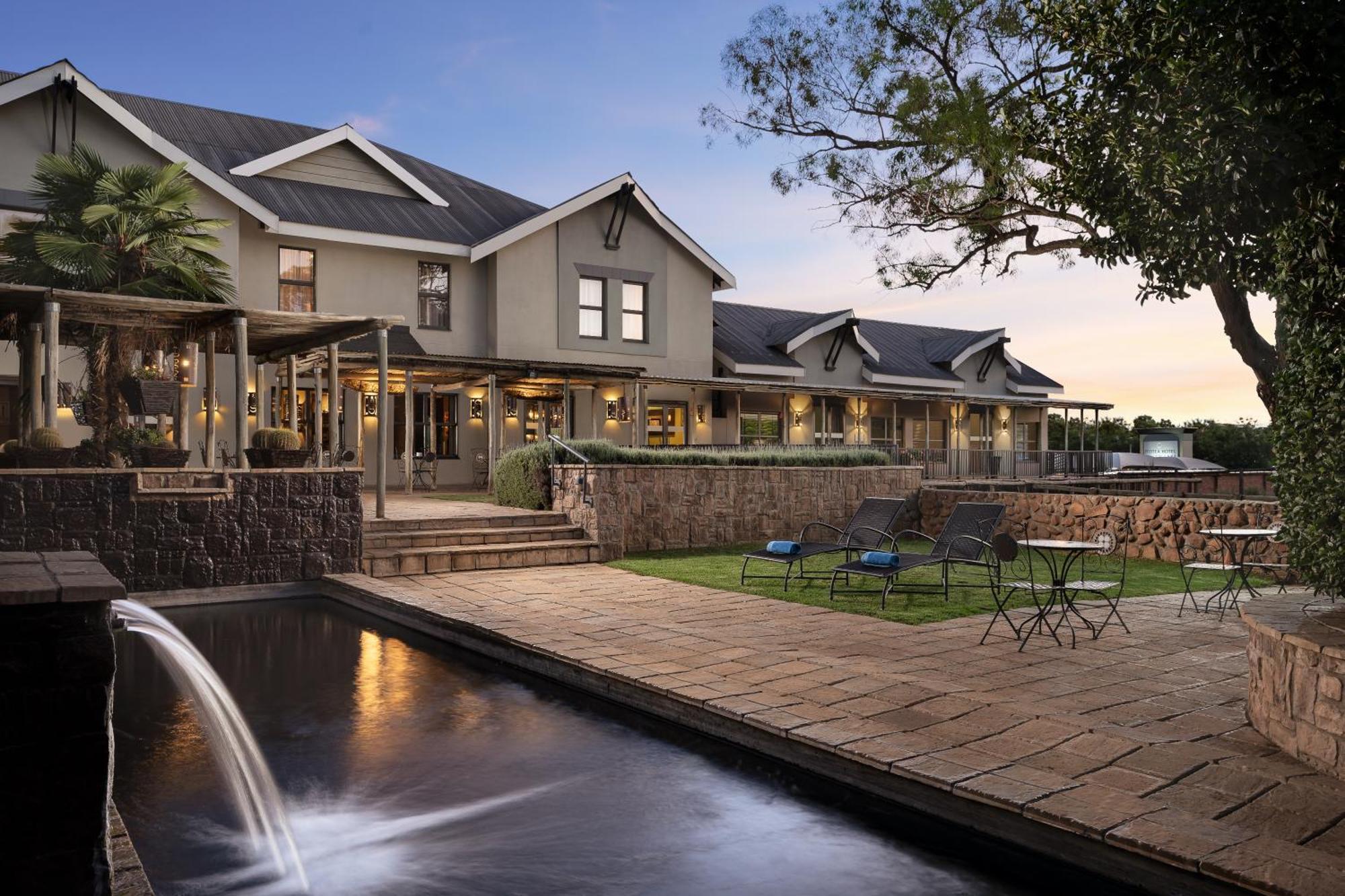 Protea By Marriott Willow Hotel